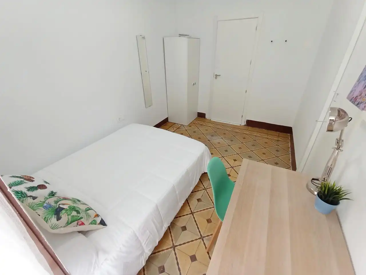 Ground floor for rent in Santa Teresa, Centro - Sagrario