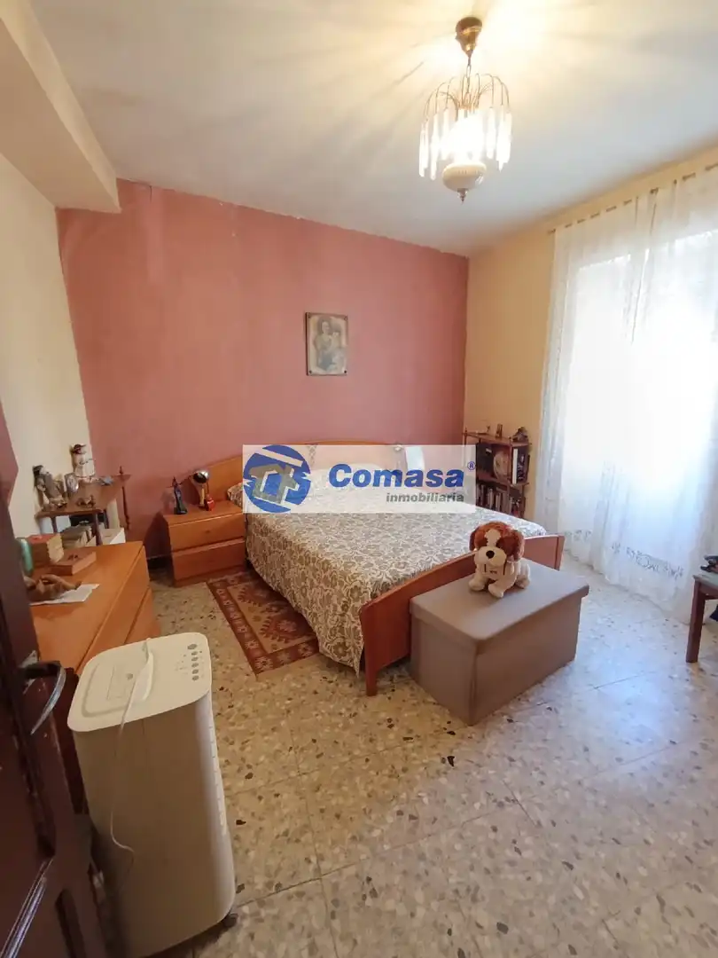 House with garden for sale in Martos, imagen 5