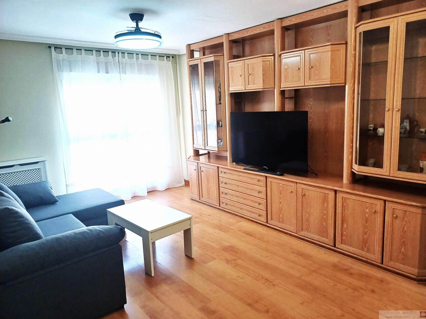 Living room of Apartment to rent in  Albacete Capital  with Heating and Storage room