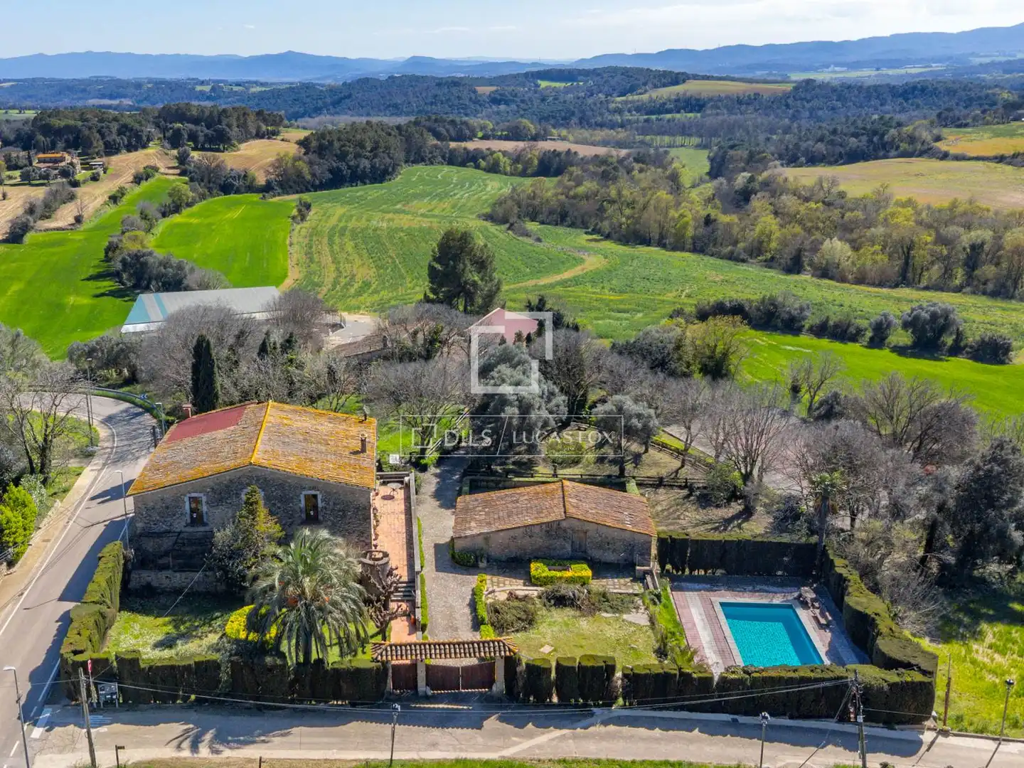 Finca rústica en venta en Fontcoberta con Calefacción, Jardín privado y Terraza
