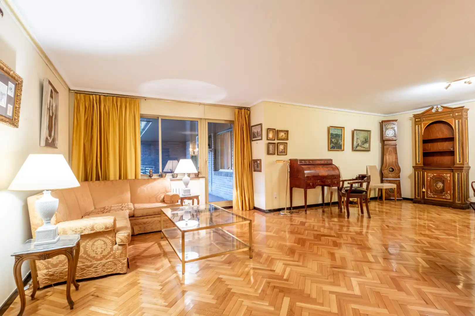 Sala de estar de Piso en venta en Zaragoza con Calefacción, Terraza y Balcón