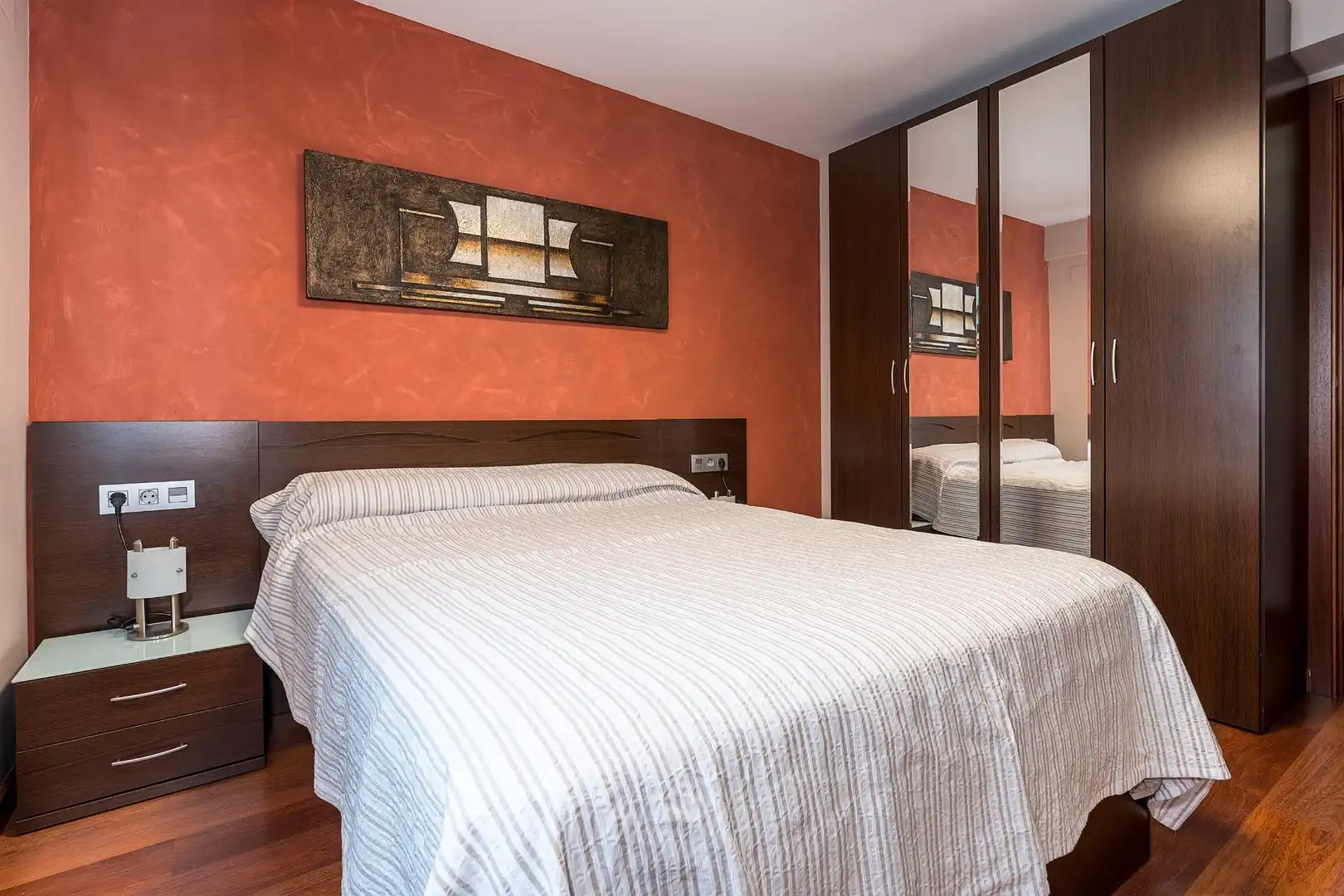 Habitación de Piso en venta en Granada con Aire acondicionado