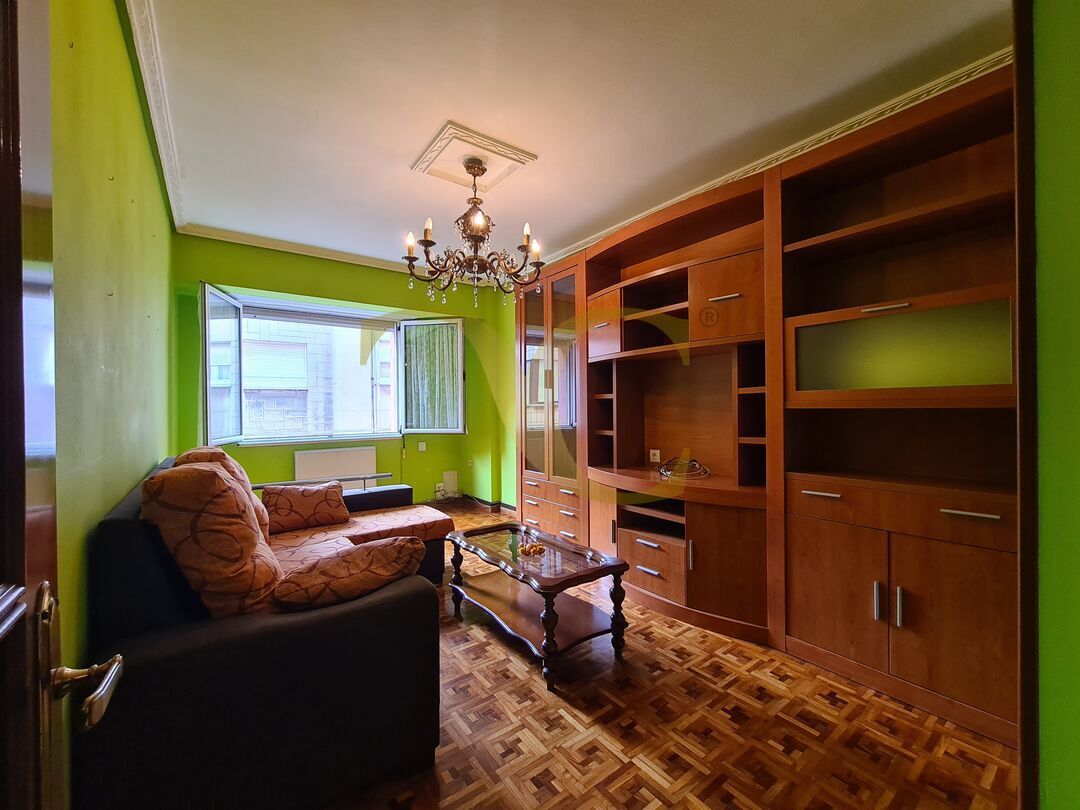 Sala d'estar de Pis en venda en Gijón  amb Calefacció