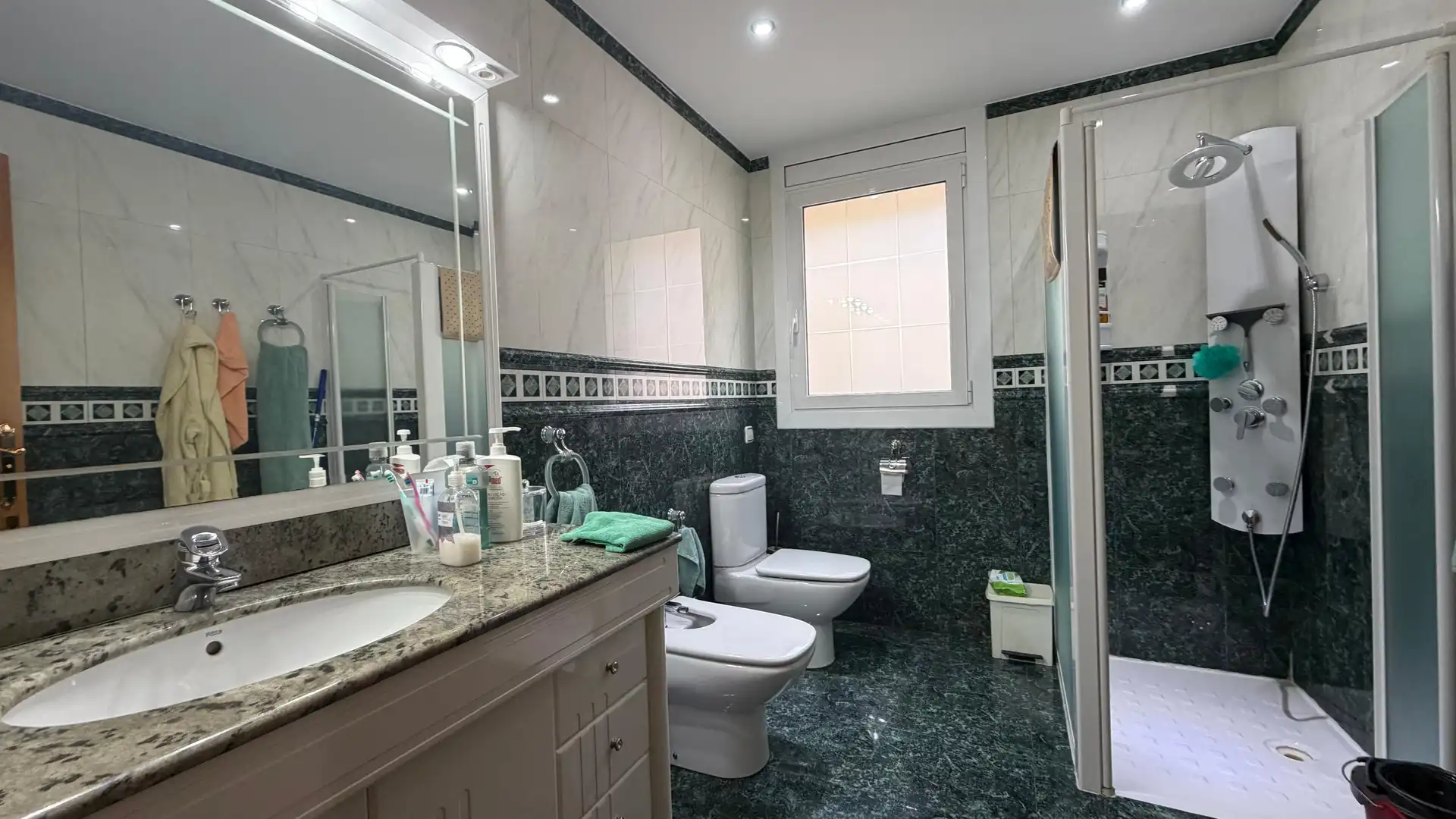 Baño de Casa o chalet en venta en Vallromanes con Calefacción, Terraza y Piscina