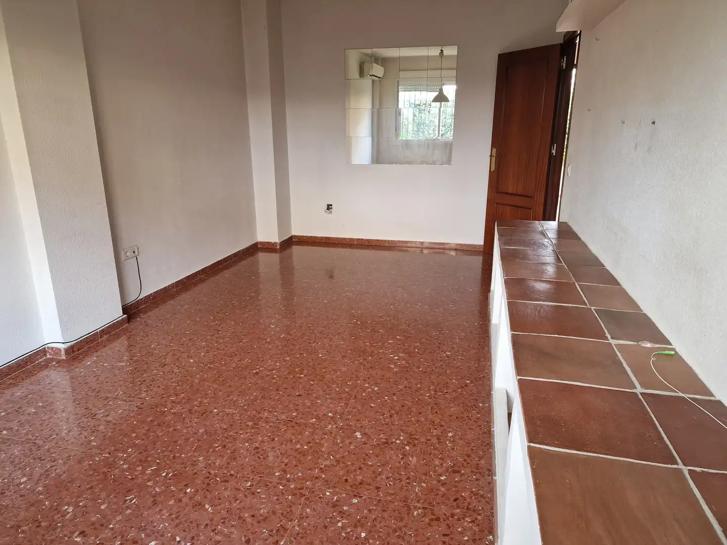 Casa adosada en venta en Umbrete con Aire acondicionado, Calefacción y Jardín privado
