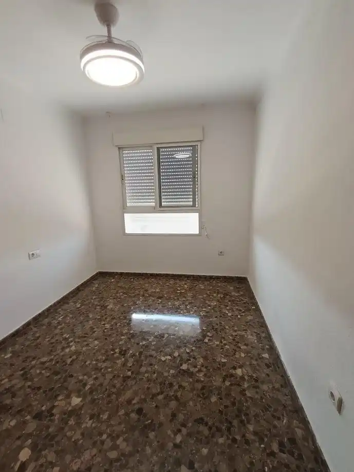 Bedroom of Flat for rent in Mislata  with Balcony