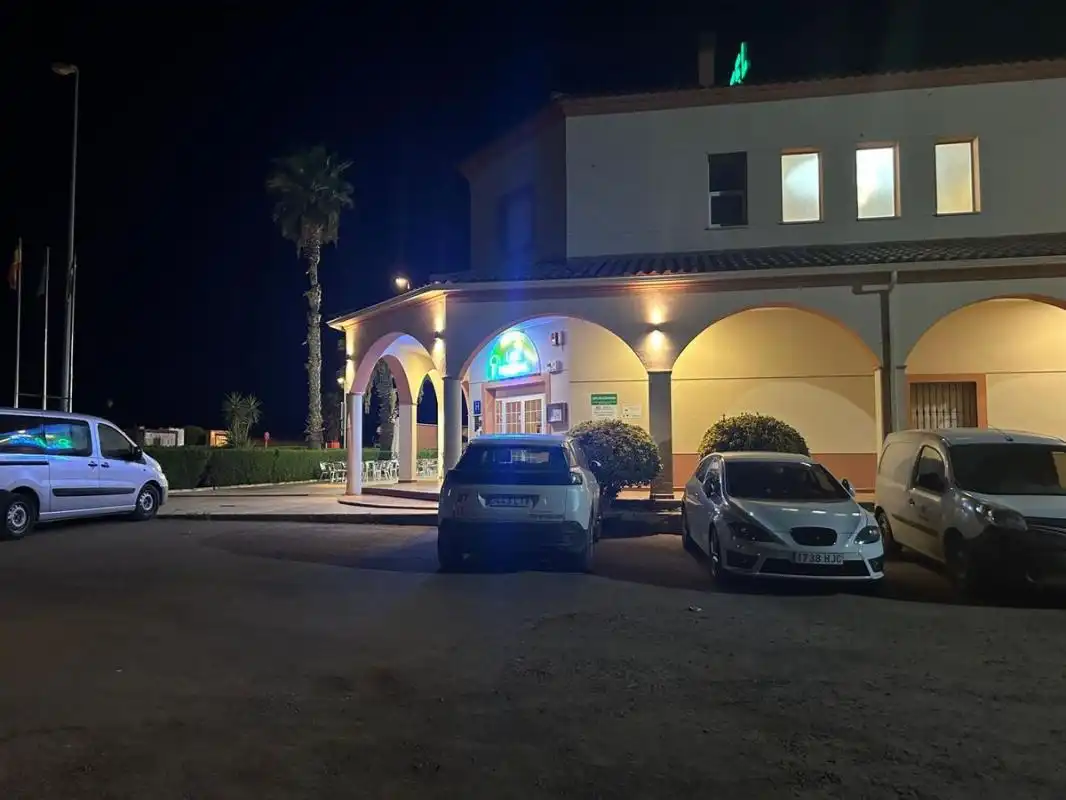 Parking de Local en venta en Navalvillar de Pela con Aire acondicionado y Calefacción