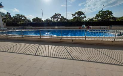Swimming pool of Flat to rent in Castellón de la Plana / Castelló de la Plana  with Air Conditioner, Heating and Parquet flooring