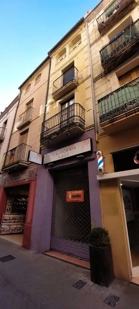 Außenansicht von Geschaftsraum zur Miete in Igualada mit Klimaanlage und Heizung