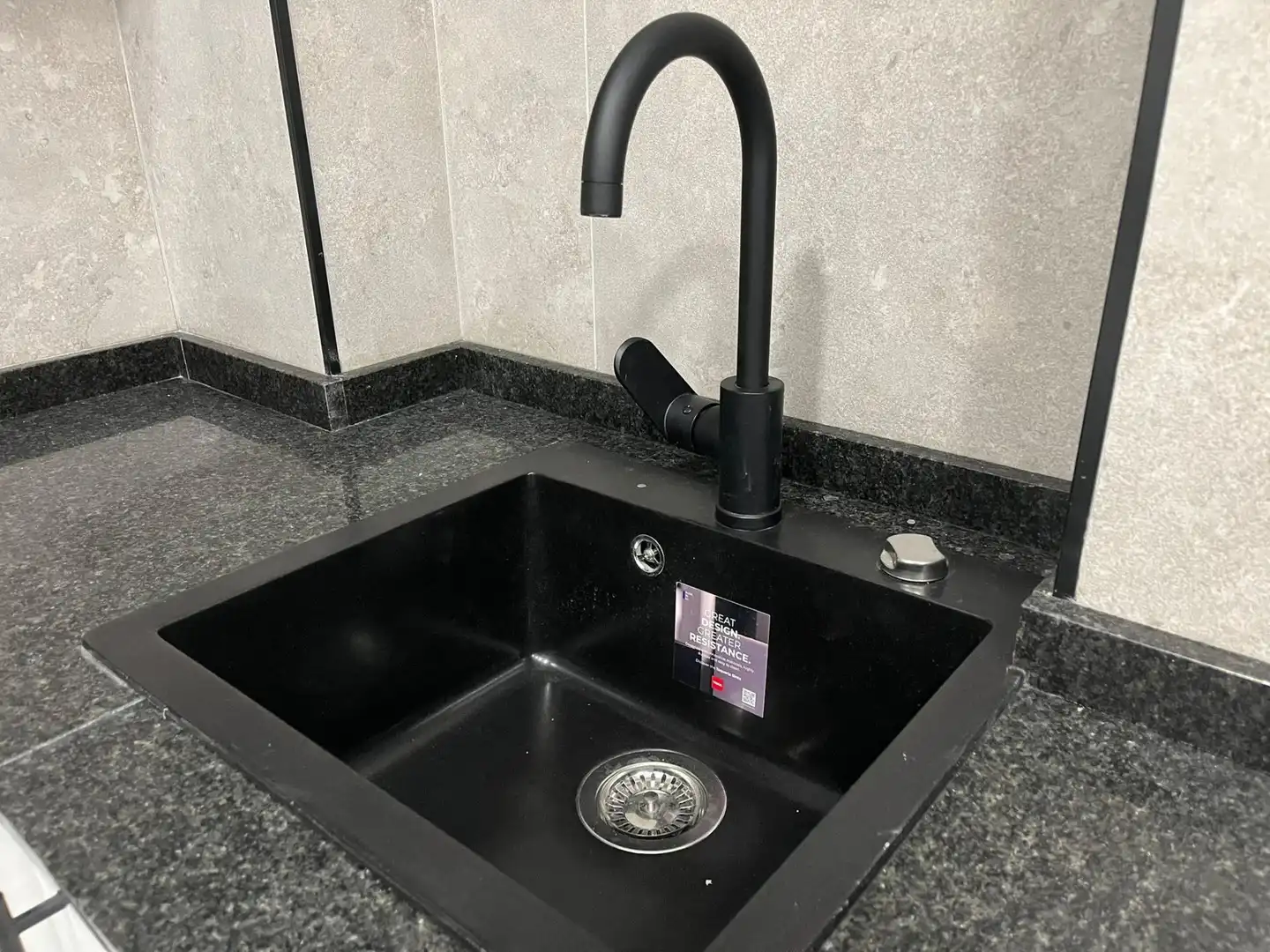Kitchen of Flat for sale in Sabadell  with Air Conditioner and Heating