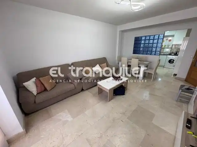 Sala d'estar de Pis de lloguer en Madrid amb Aire condicionat, Moblat i Rentadora