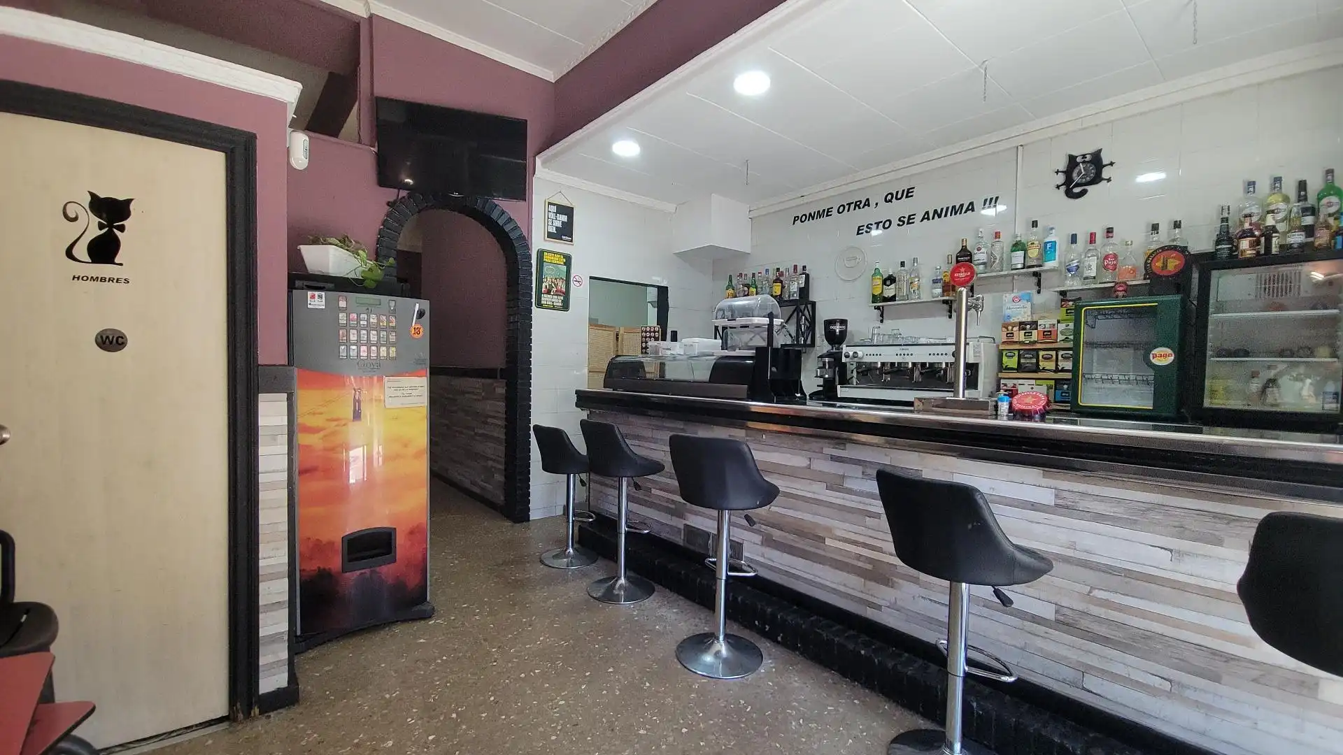 Local de alquiler en L'Hospitalet de Llobregat con Aire acondicionado