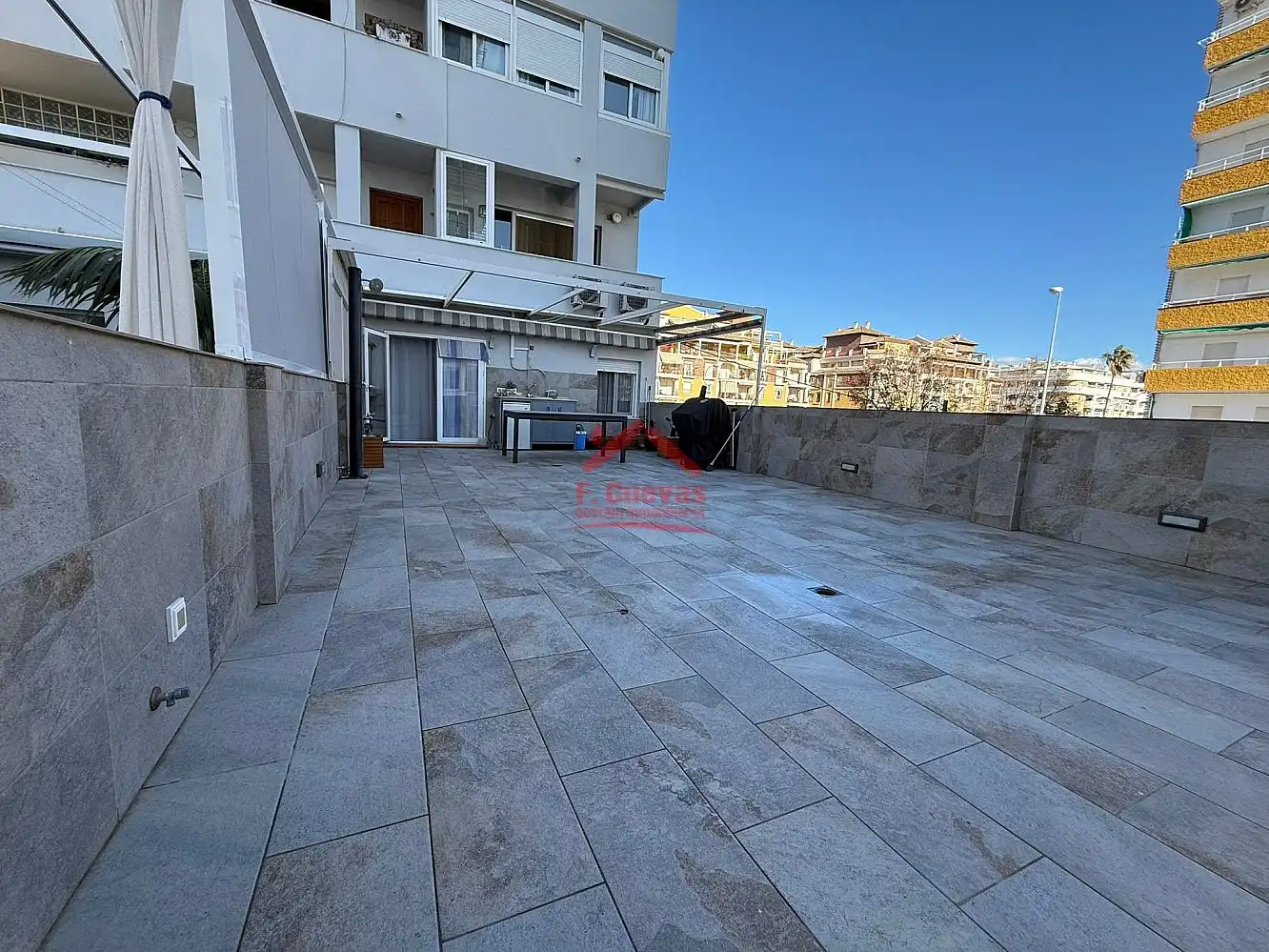 Terrasse von Maisonette zum Verkauf in Vélez-Málaga mit Klimaanlage, Heizung und Terrasse