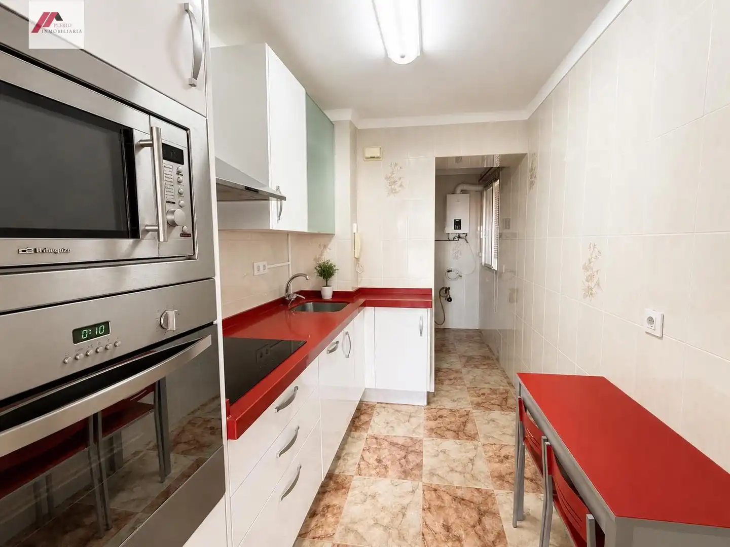 Cocina de Piso en venta en Cádiz con Calefacción