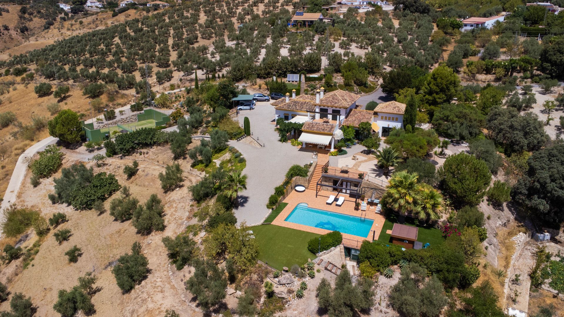 Vista exterior de Casa o xalet en venda en Villanueva de la Concepción amb Aire condicionat, Jardí privat i Terrassa