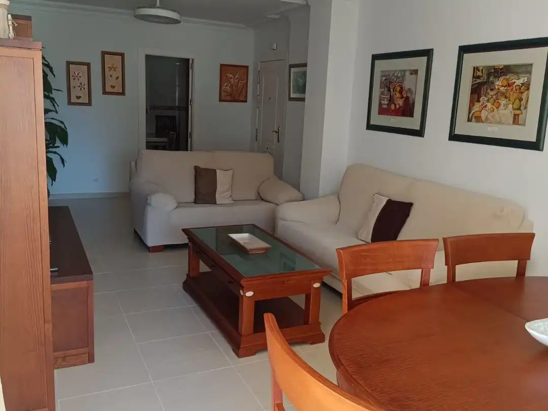 Wohnzimmer von Wohnung zur Miete in El Hornillo