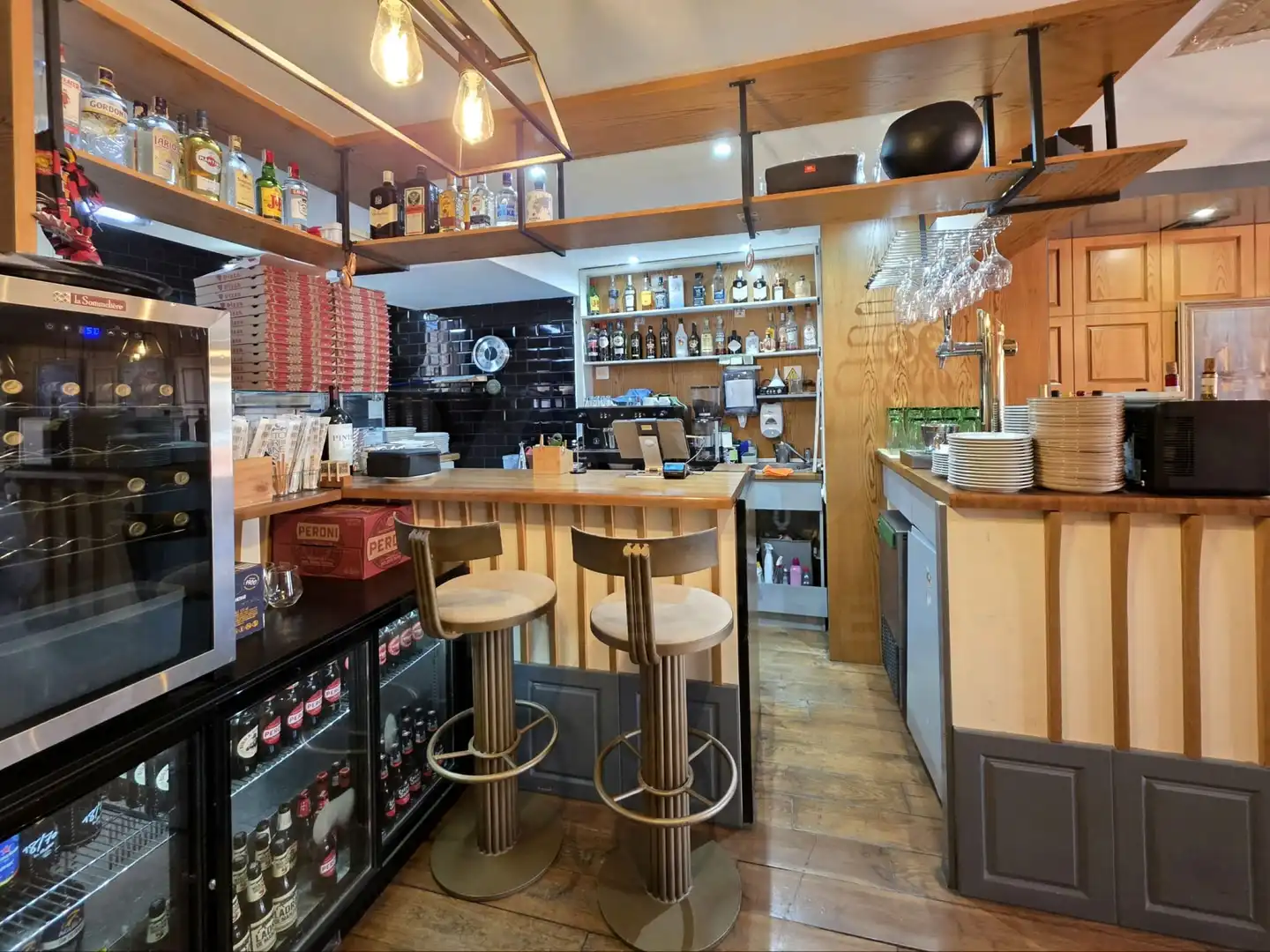 Kitchen of Commercial properties for rent in Sant Martí