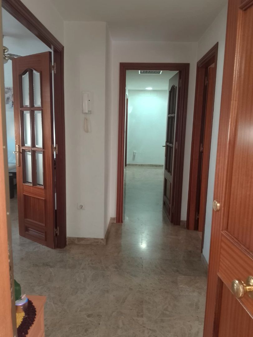 Flat for sale in La Carlota  with Air Conditioner, Terrace and Furnished