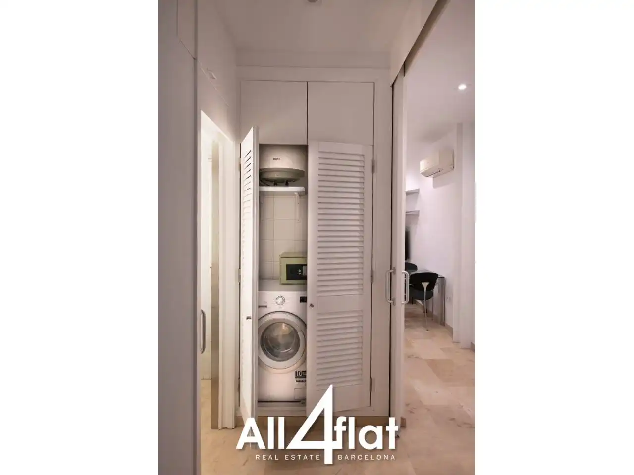 Bedroom of Study for rent in Barcelona  with Air Conditioner, Parquet flooring and Furnished
