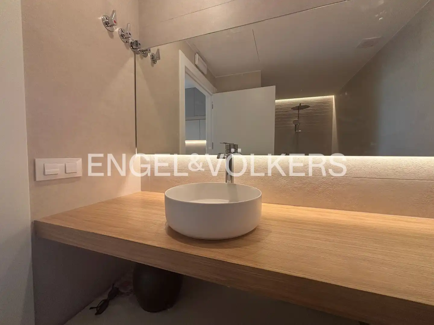 Bany de Pis de lloguer en Valencia amb Aire condicionat, Calefacció i Terrassa