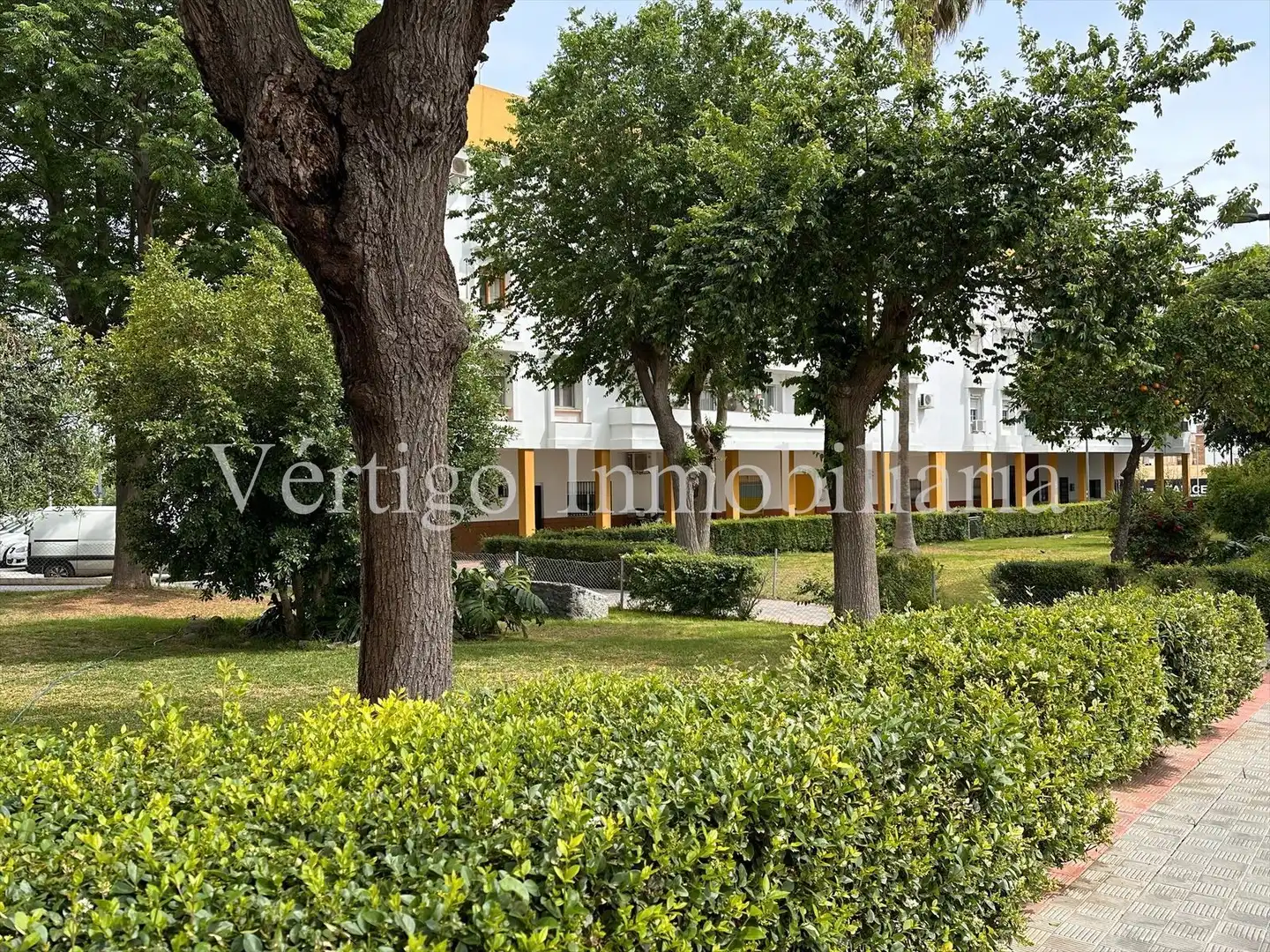 Flat for sale in Urbanizacion Parque Giralda, 1, La Hacienda - Nueva Andalucía
