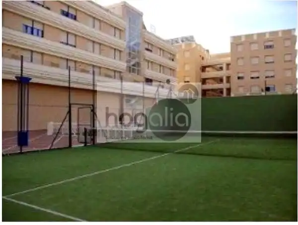 Parking de Piso de alquiler en Sevilla con Aire acondicionado, Piscina y Amueblado