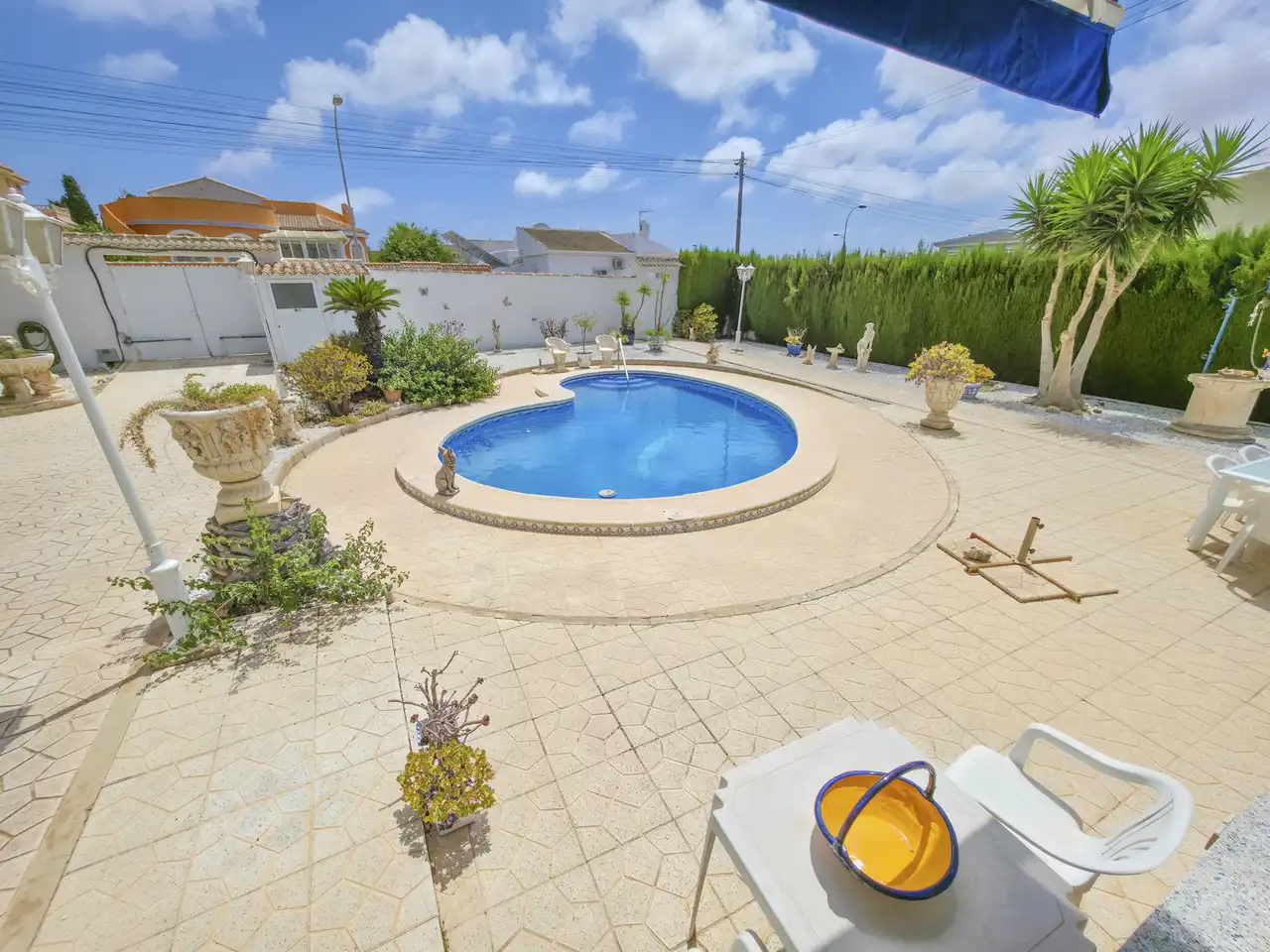Piscina de Casa o xalet en venda en Torrevieja