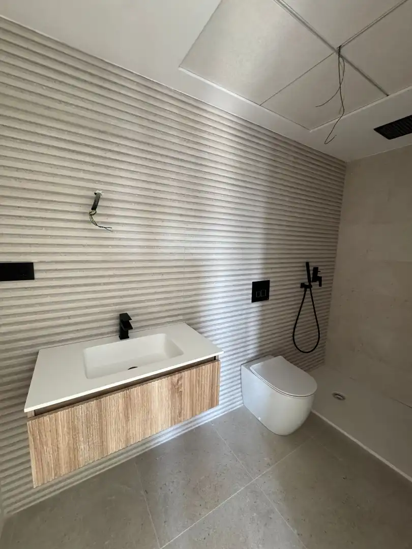Baño de Apartamento en venta en Oliva con Aire acondicionado, Calefacción y Terraza