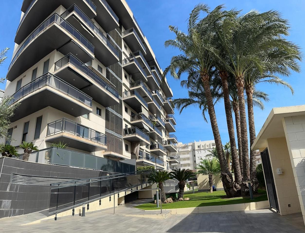 Exterior view of Attic for sale in Gandia  with Air Conditioner, Terrace and Swimming Pool