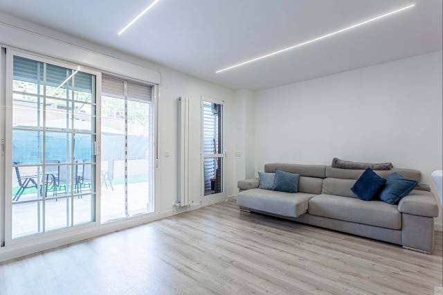 Piso en Venta en Calle Santolina en El Cantizal