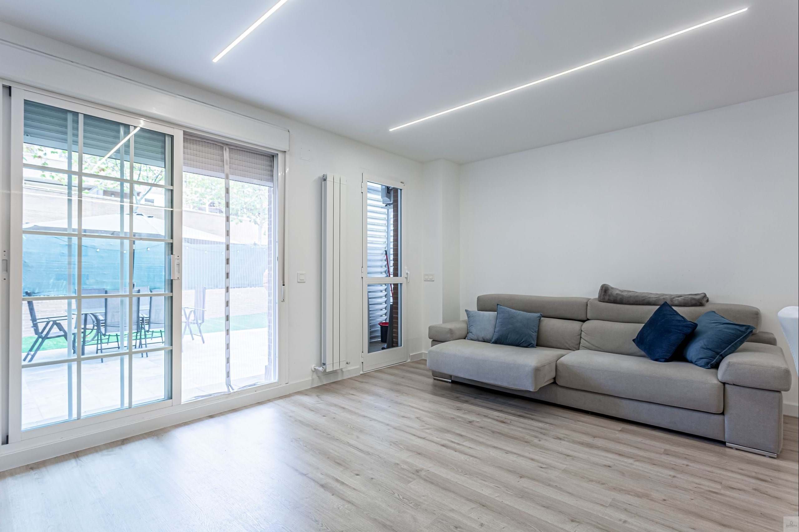 Pis en venda a Calle Santolina, El Cantizal