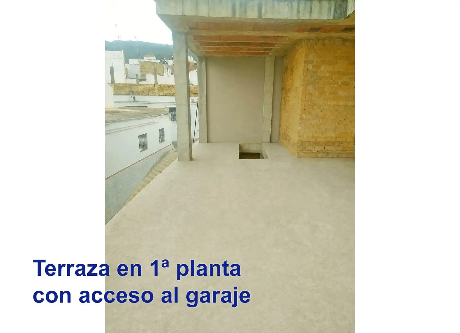 Aparcament de Casa o xalet en venda en Montellano amb Terrassa, Traster i Balcó