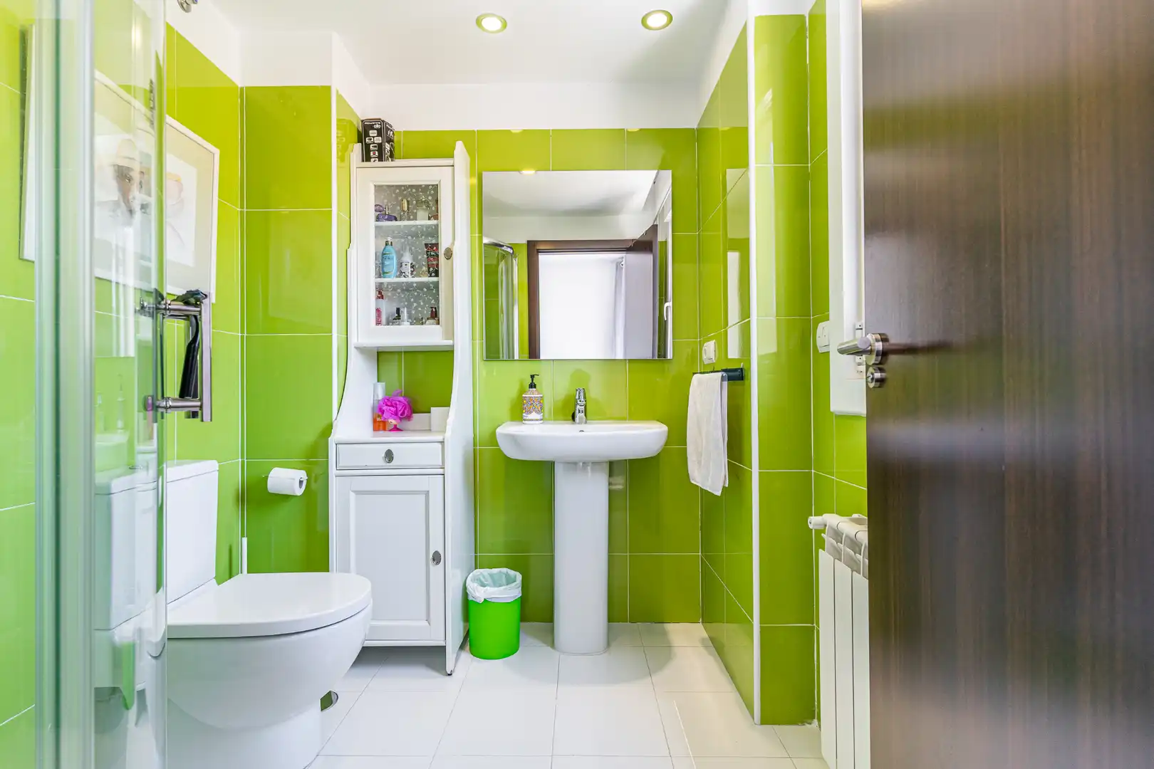 Bathroom of Detached homes for sale in Las Rozas de Madrid  with Air Conditioner, Heating and Private garden