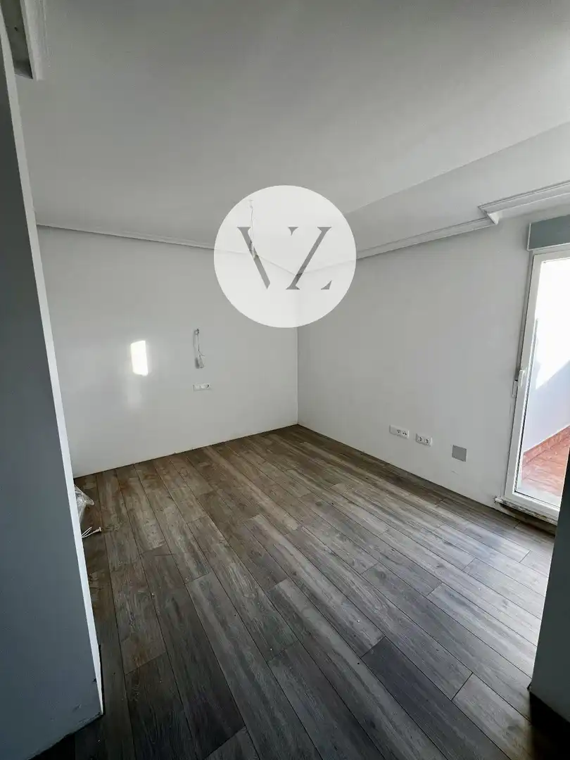 Habitación de Ático en venta en Pelabravo con Calefacción, Terraza y Piscina