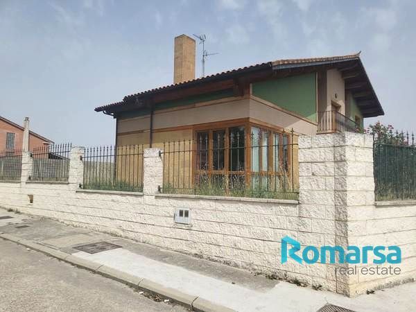 Exterior view of House or chalet for sale in Valdestillas  with Heating, Private garden and Terrace