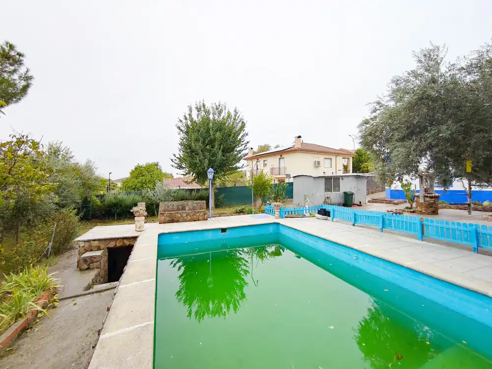 Piscina de Casa o chalet en venta en Colmenar de Oreja con Aire acondicionado, Calefacción y Parquet
