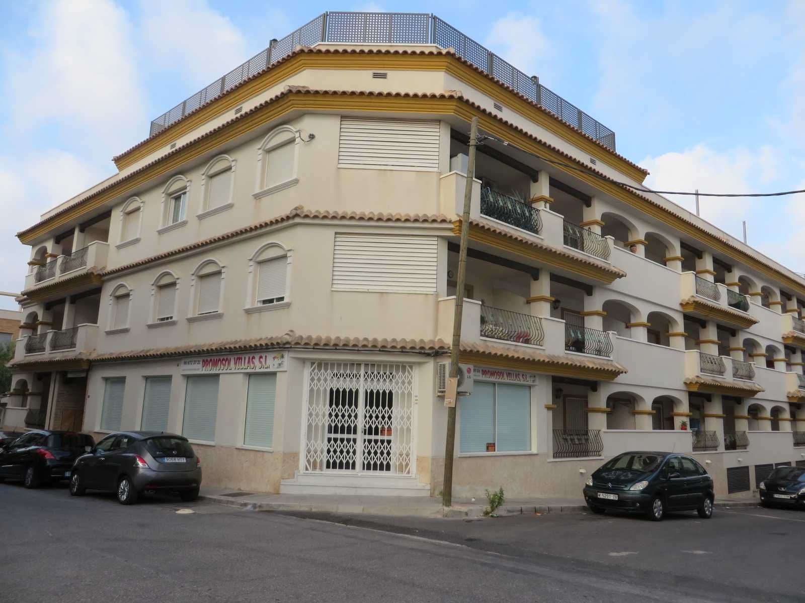 Exterior view of Garage for sale in San Miguel de Salinas