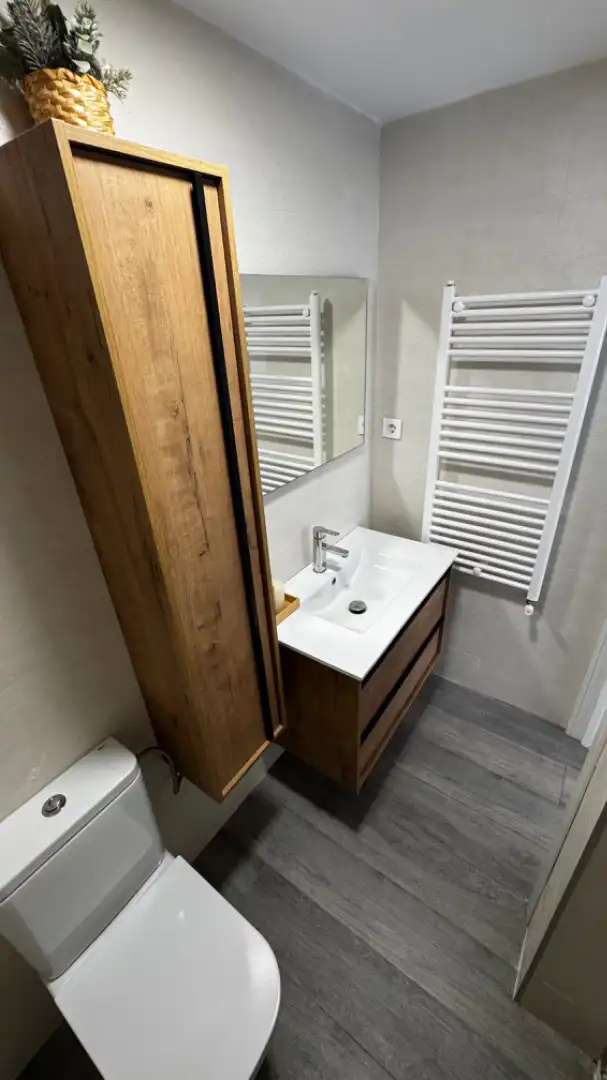 Baño de Piso en venta en Torredembarra con Calefacción, Terraza y Horno