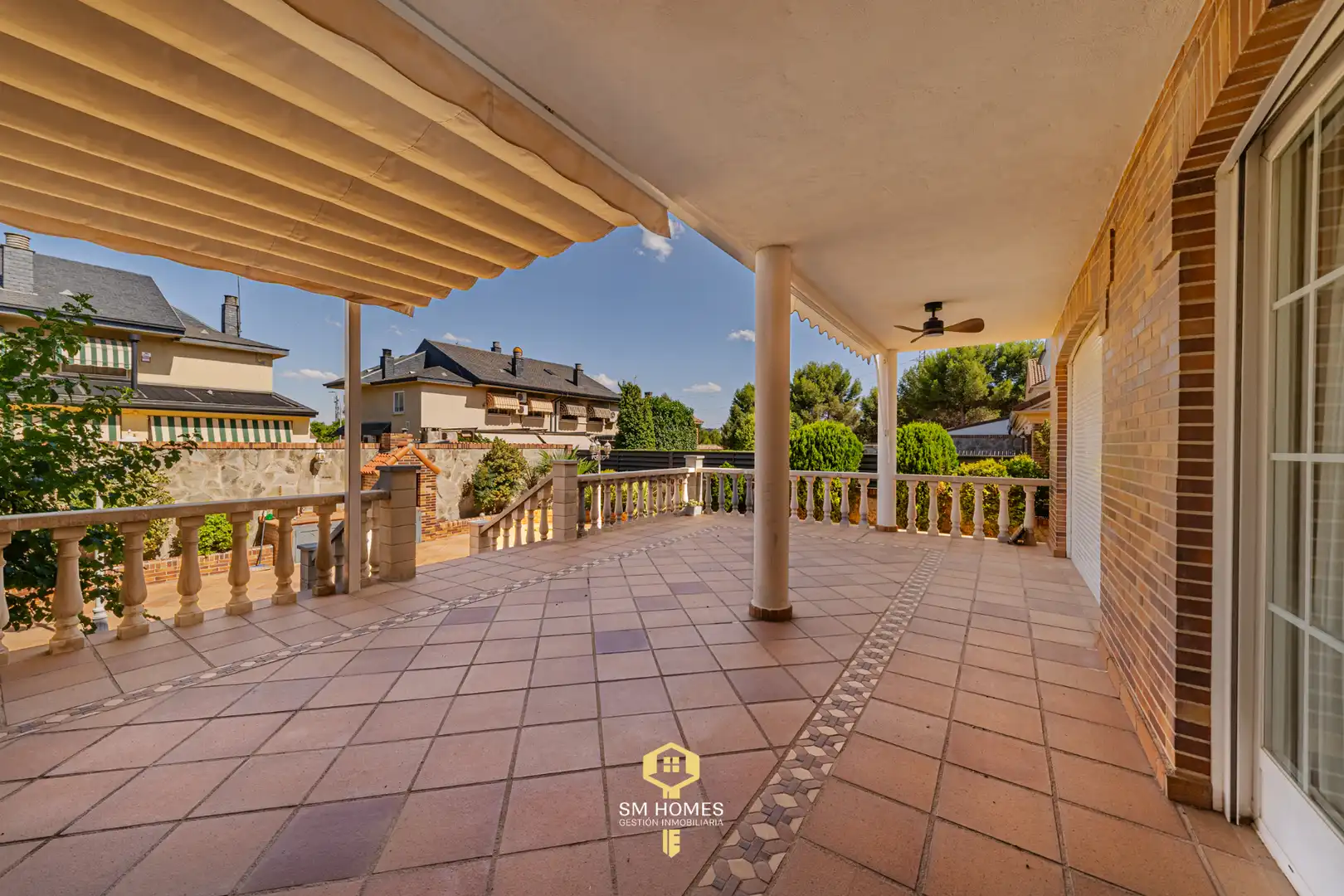 Terraza de Casa adosada en venta en Coslada con Calefacción, Jardín privado y Terraza
