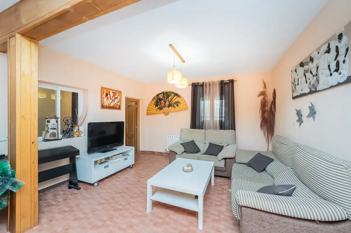 Sala d'estar de Casa o xalet en venda en Yeles amb Aire condicionat, Calefacció i Jardí privat