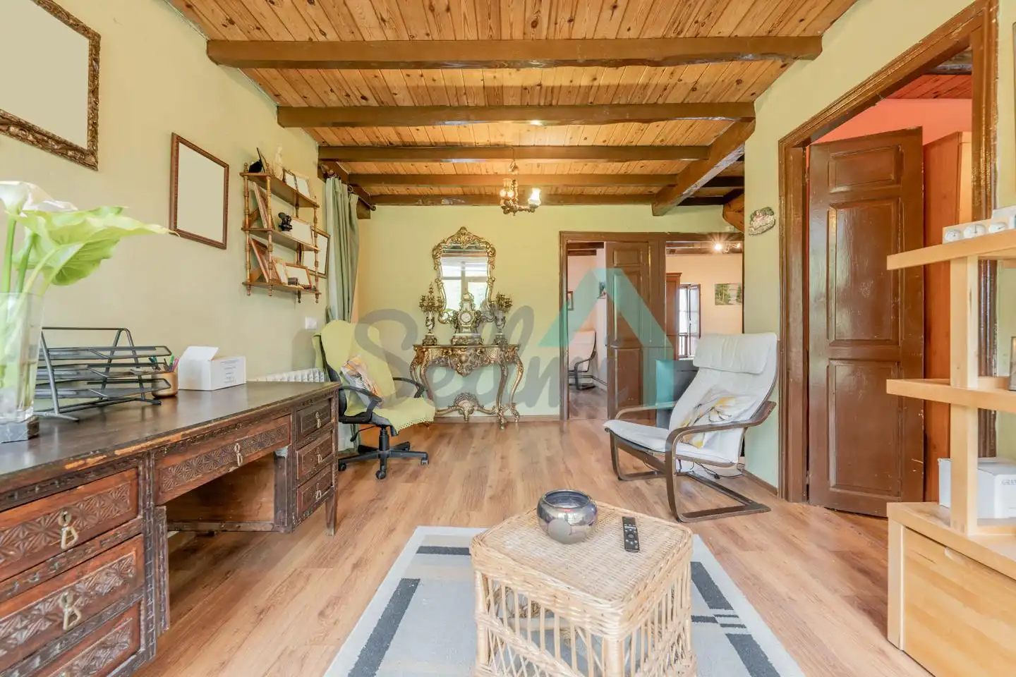 Sala d'estar de Casa o xalet en venda en Llanes amb Calefacció, Jardí privat i Parquet