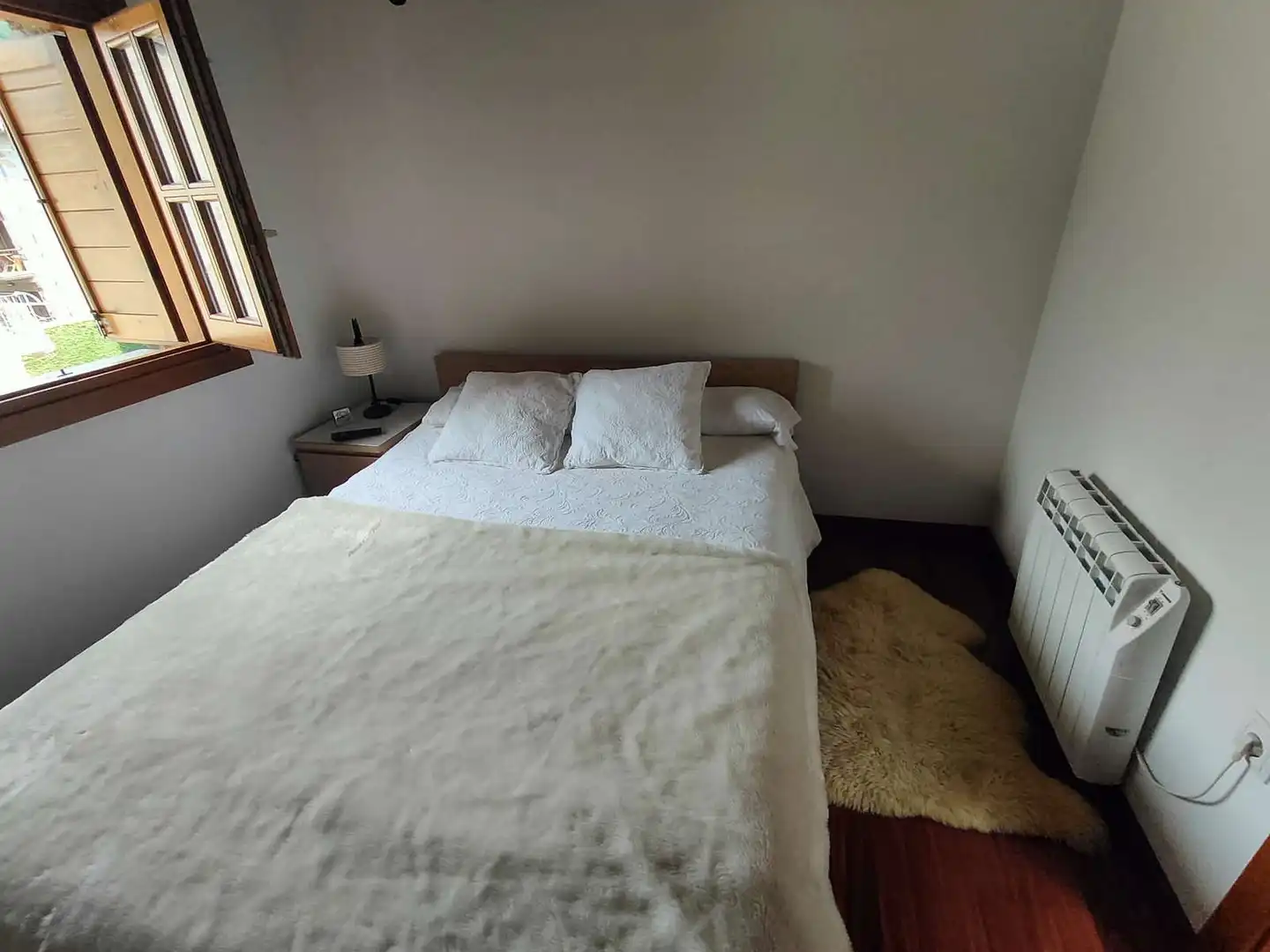 Habitación de Dúplex en venta en Vilallonga de Ter con Amueblado y Balcón