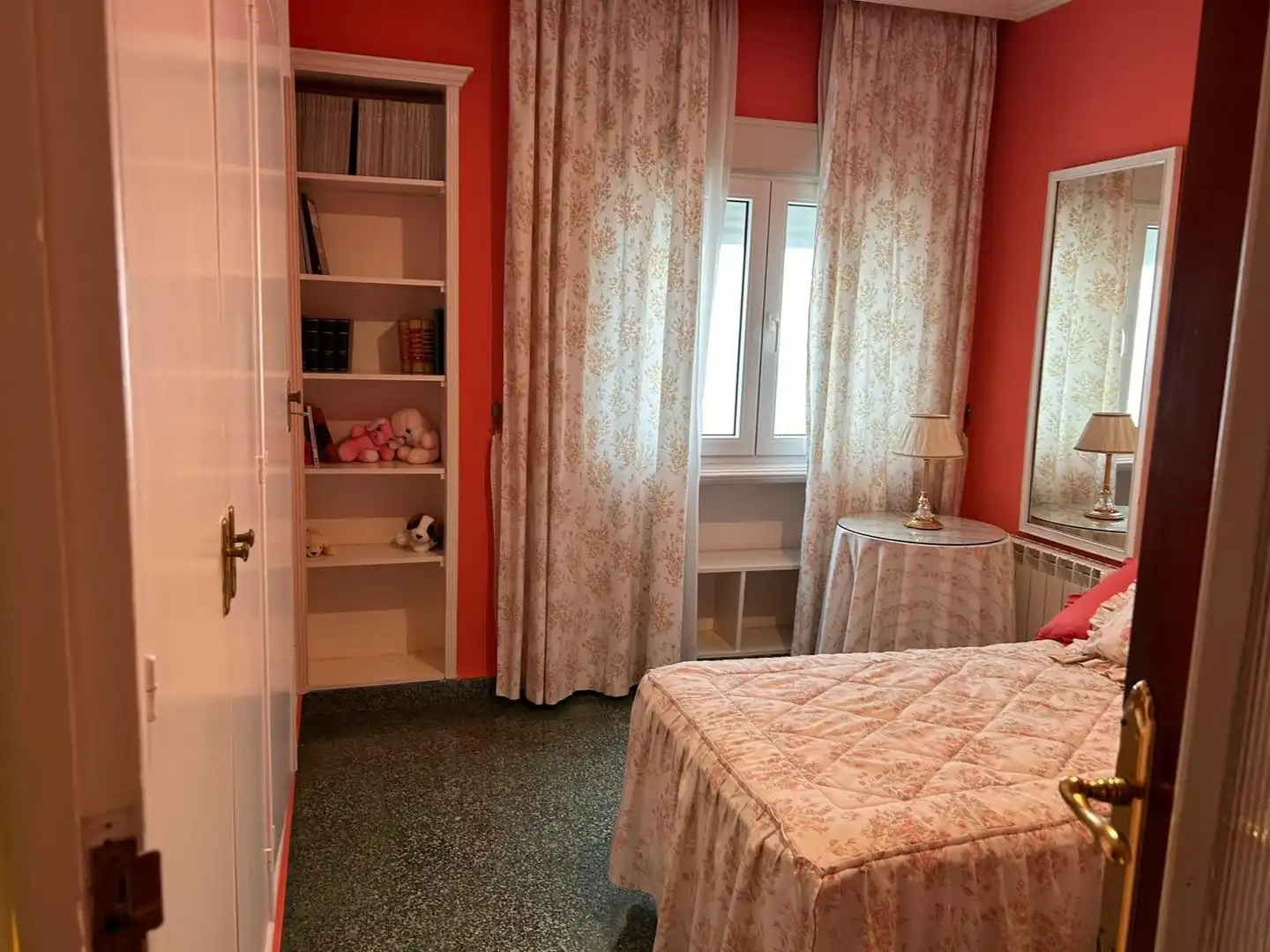 Habitación de Piso en venta en Granada con Aire acondicionado, Calefacción y Trastero