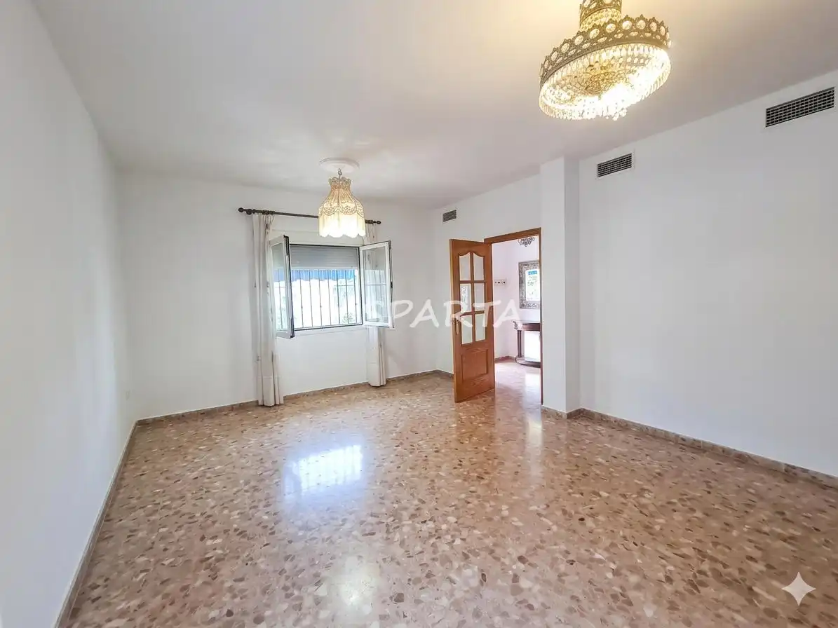 Casa o xalet en venda a Calle Manuel Altolaguirre, Valencina de la Concepción