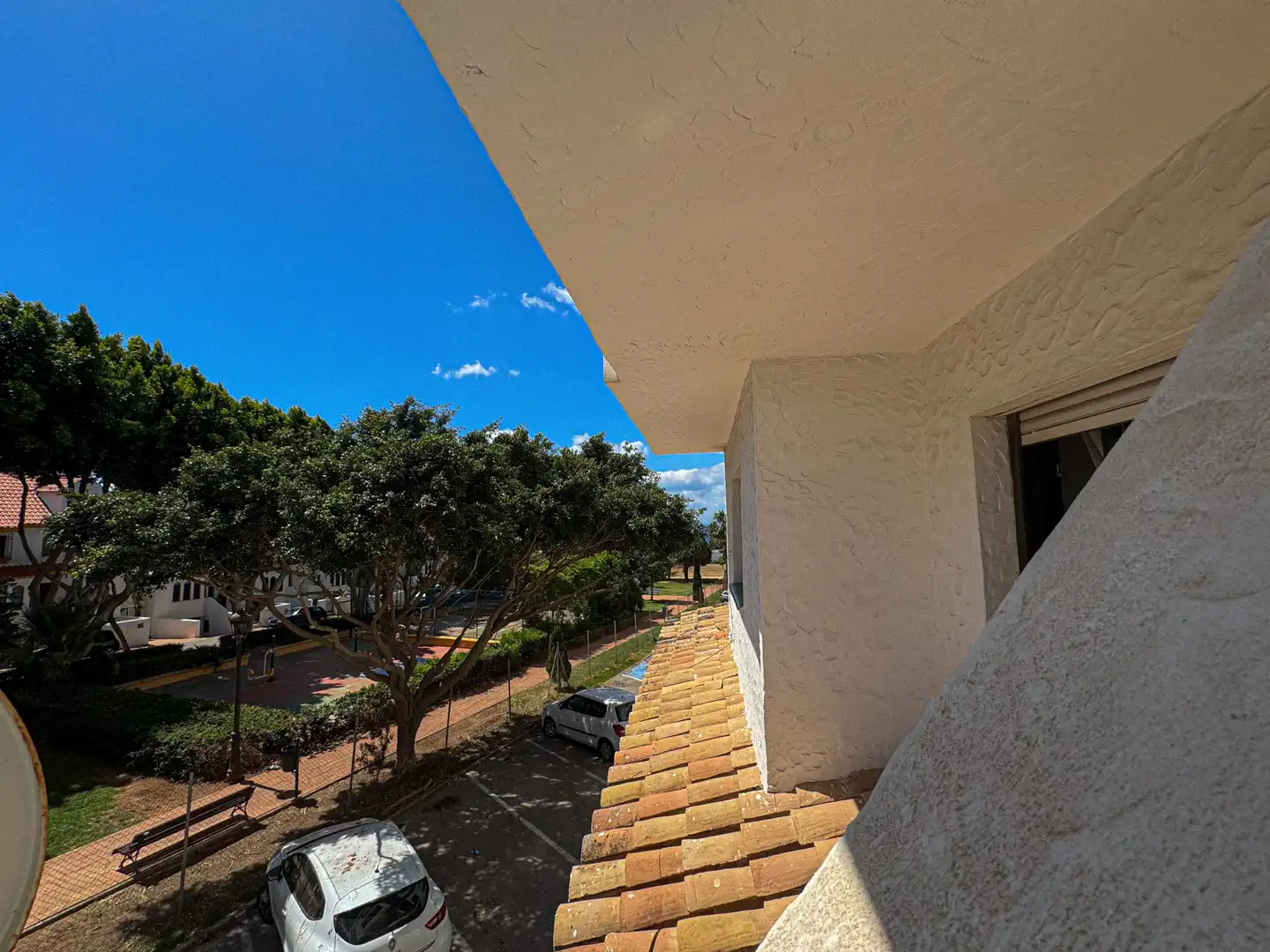 Vista exterior de Dúplex en venta en Estepona con Aire acondicionado, Terraza y Piscina