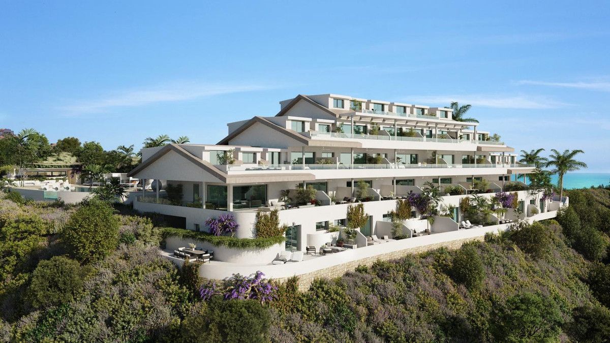 Vista exterior de Dúplex en venda en Benalmádena amb Aire condicionat, Jardí privat i Terrassa