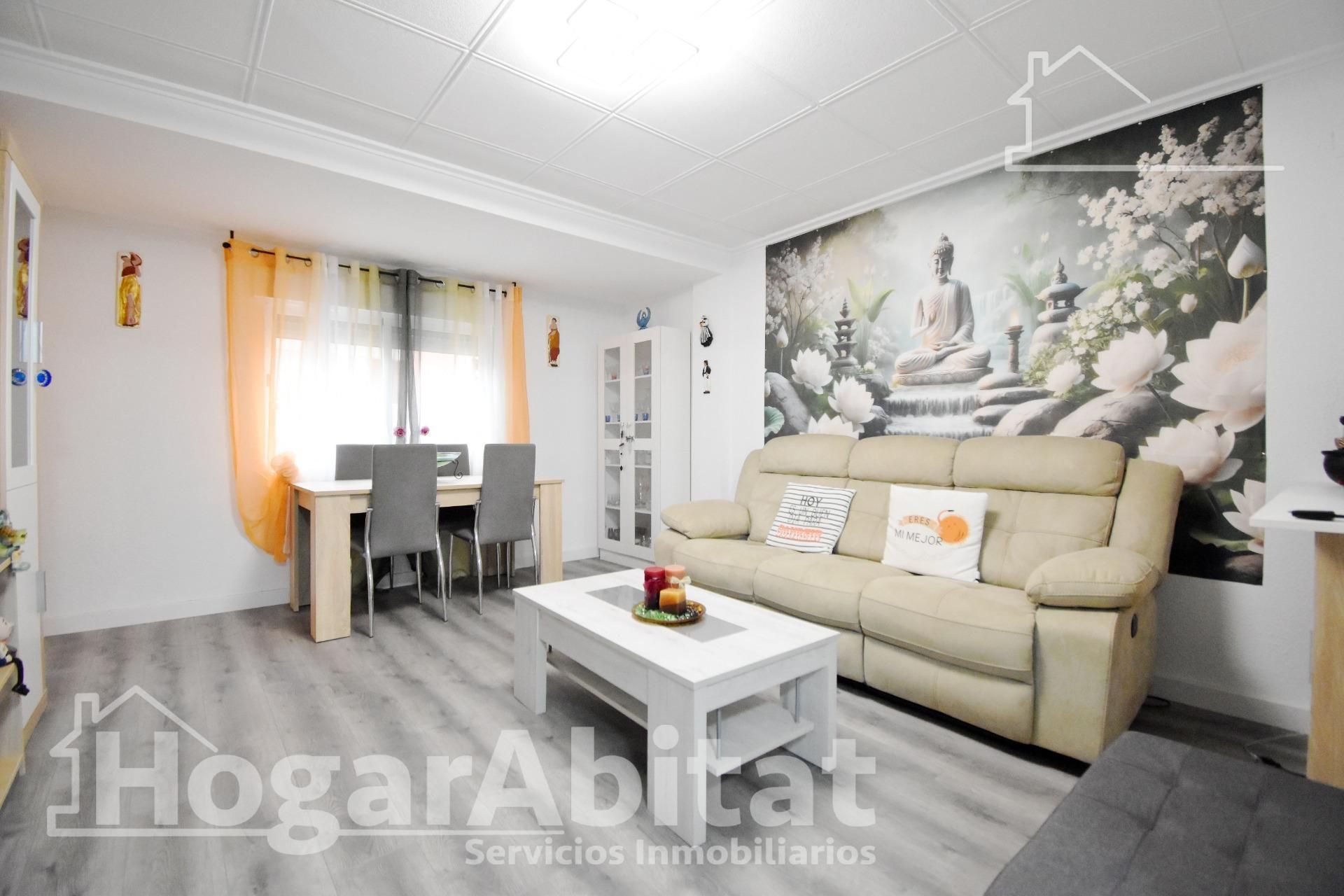 Sala d'estar de Pis en venda en Gandia amb Calefacció i Balcó