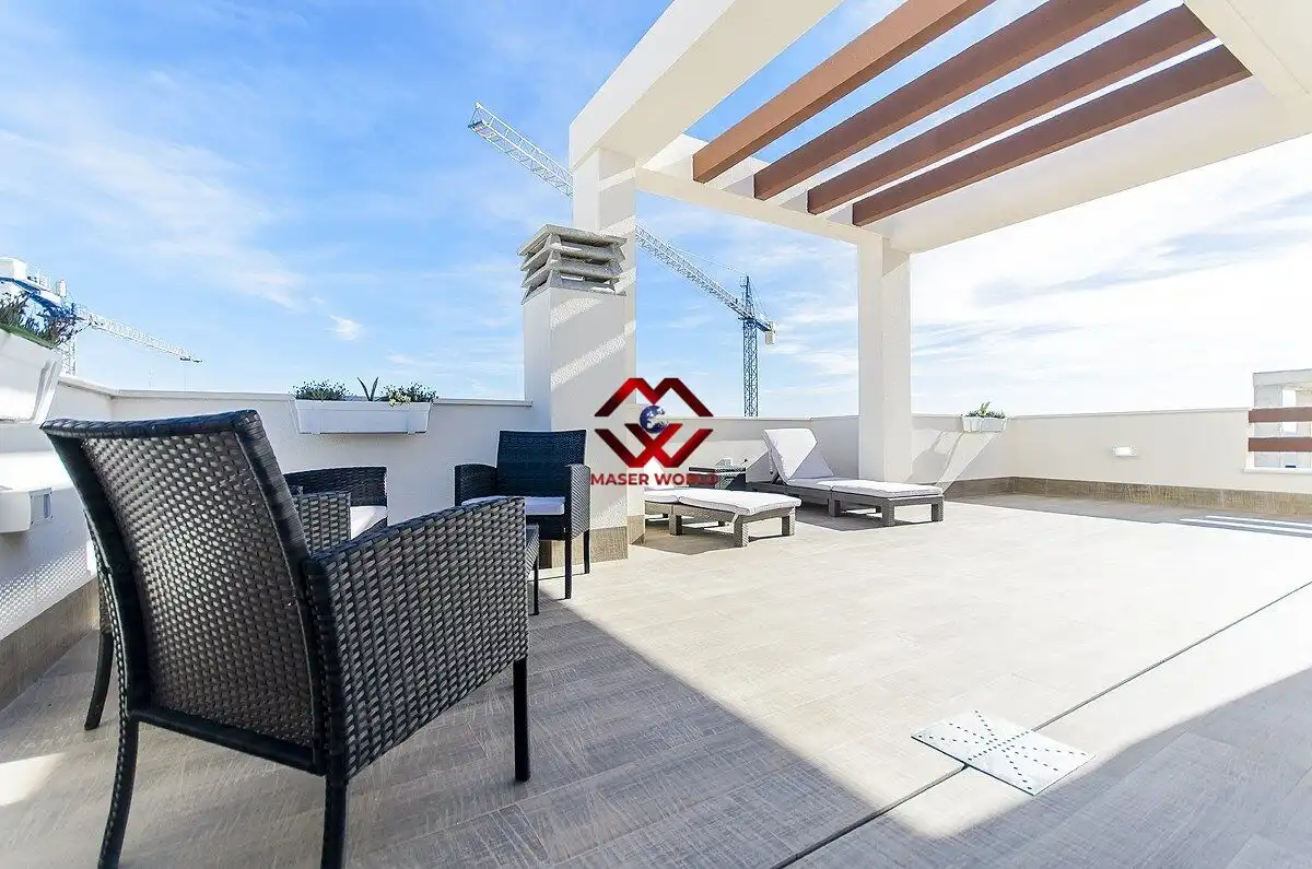 Chalet con piscina en venta en Los Montesinos, imagen 8