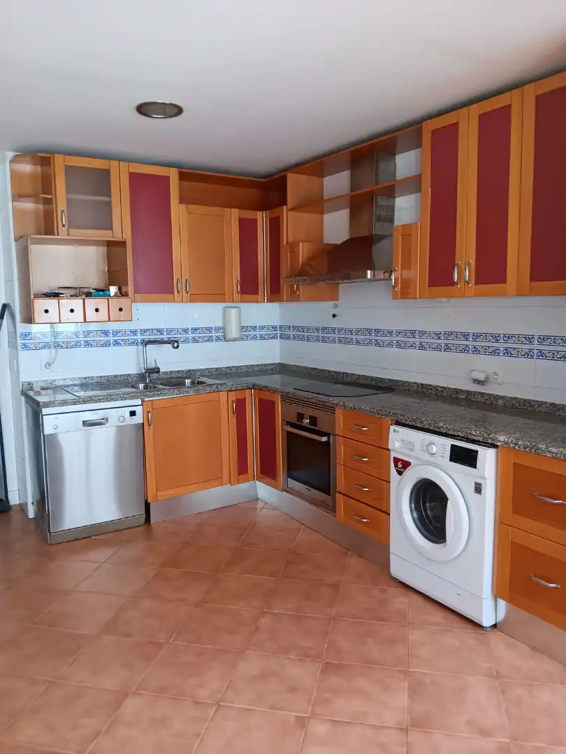 Cocina de Casa adosada de alquiler en Castilleja de la Cuesta con Aire acondicionado