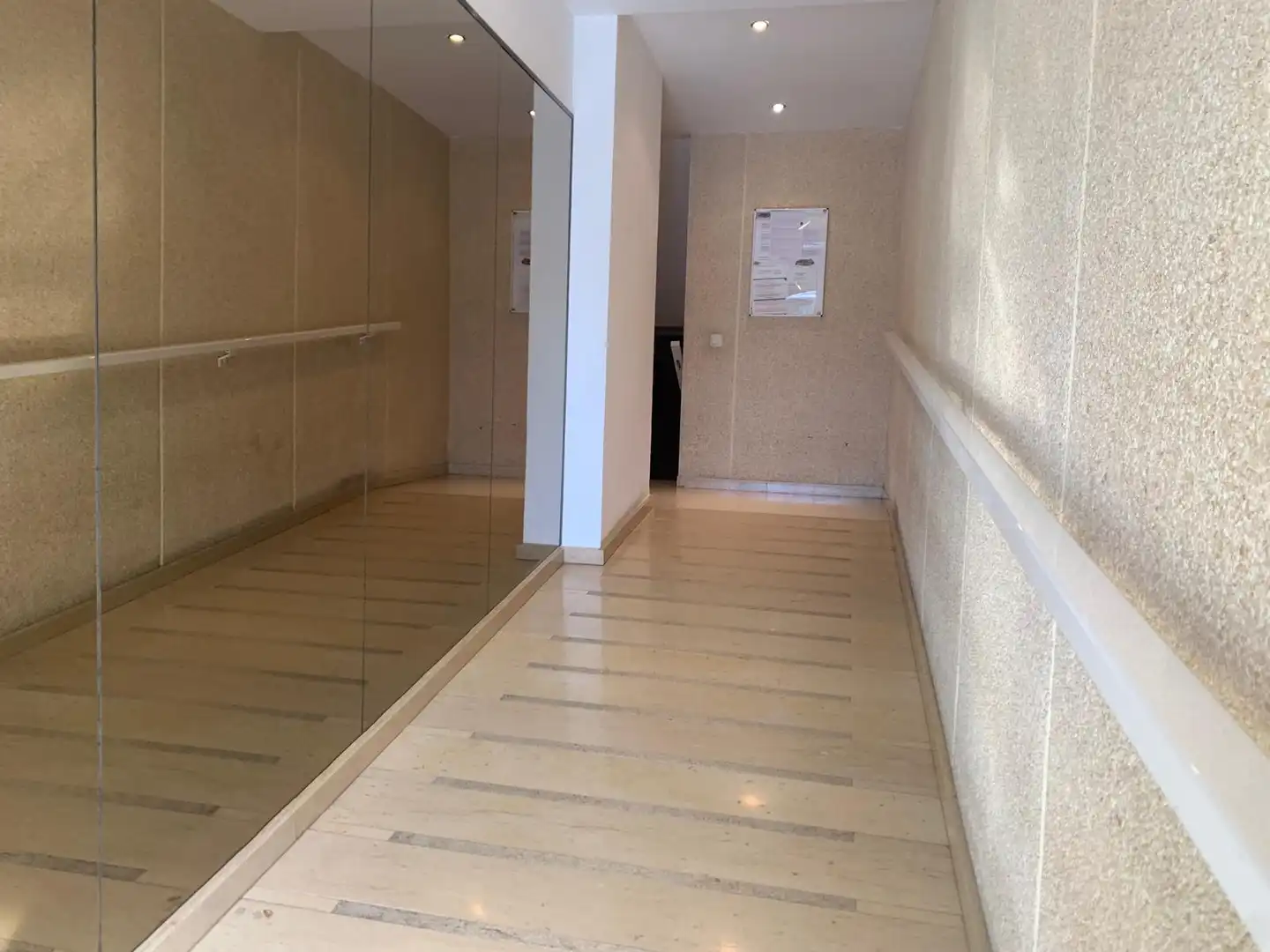 Flat for sale in Roses  with Air Conditioner, Heating and Terrace